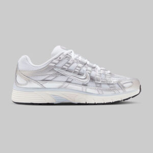 Nike - P6000 (Blanco con plata)