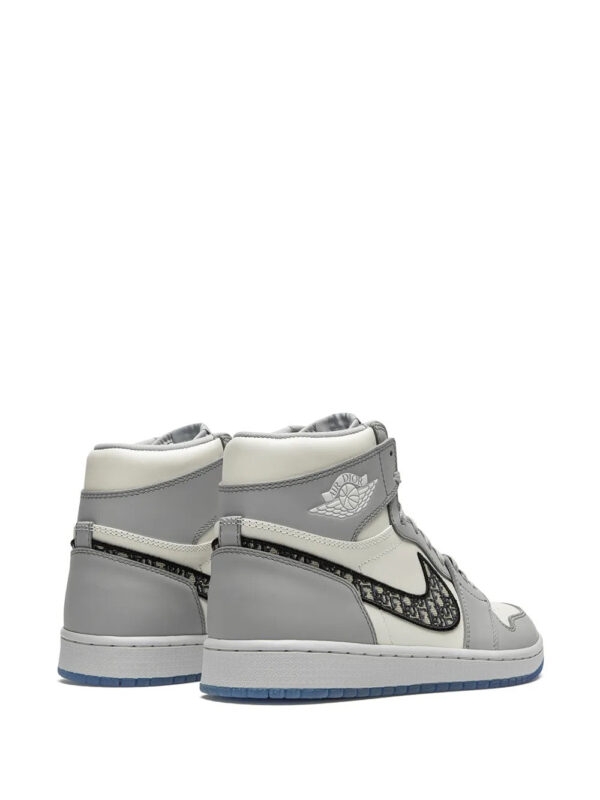 Nike Jordan - Air Force One (Gris y blanco)