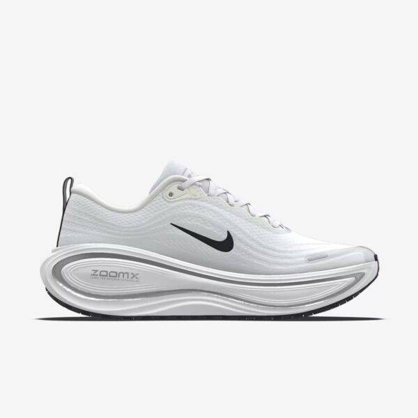 Nike - Vomero Plus (Blanco con negro)