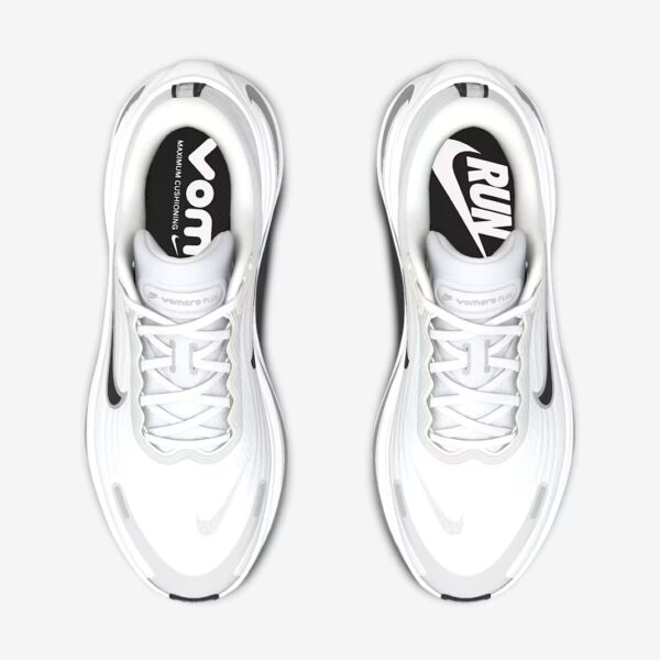 Nike - Vomero Plus (Blanco con negro)