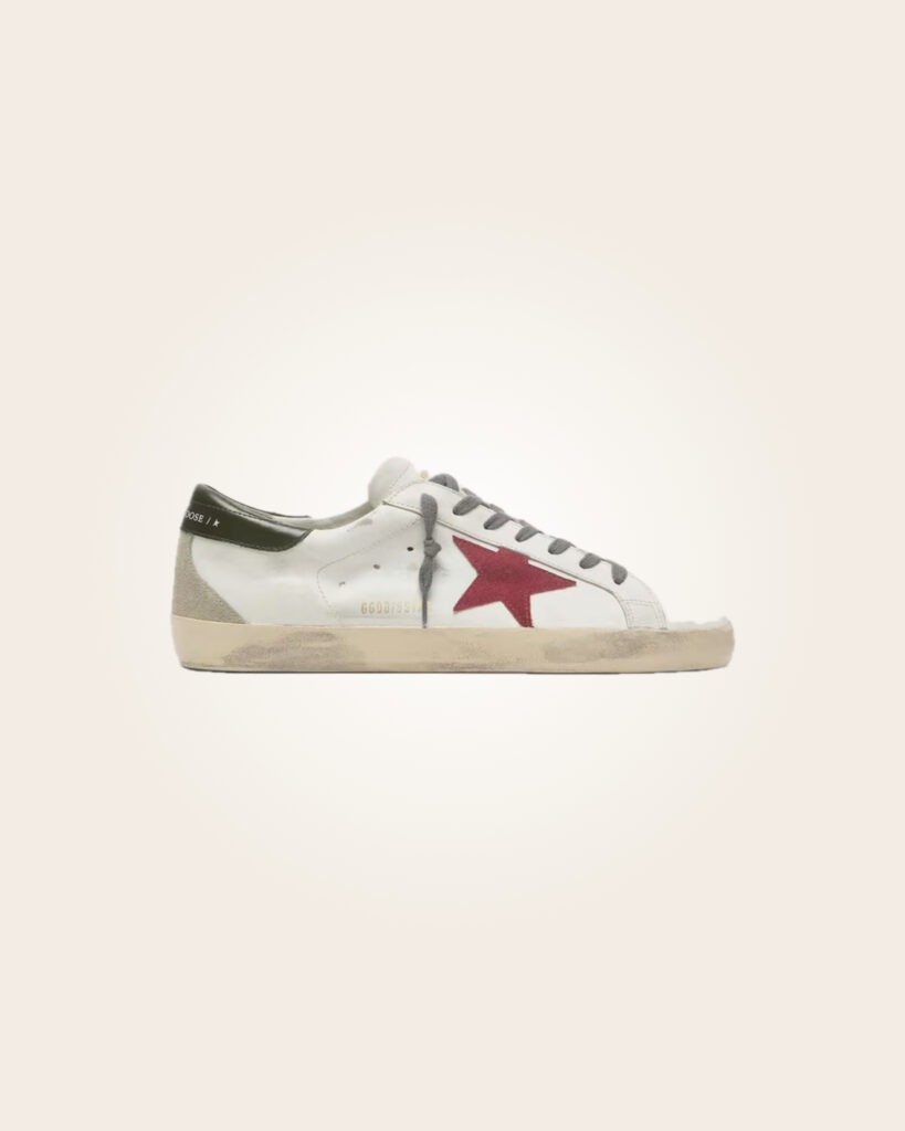 Golden Goose - Blanco con estrella roja y talón negro con gris